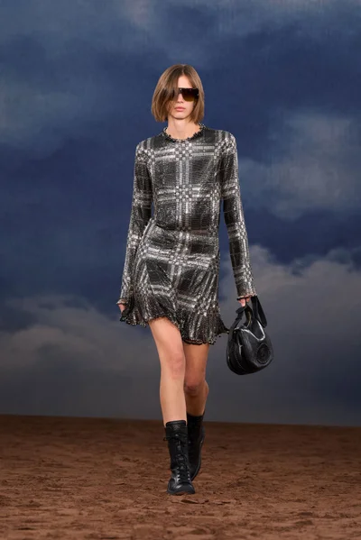 Look 54